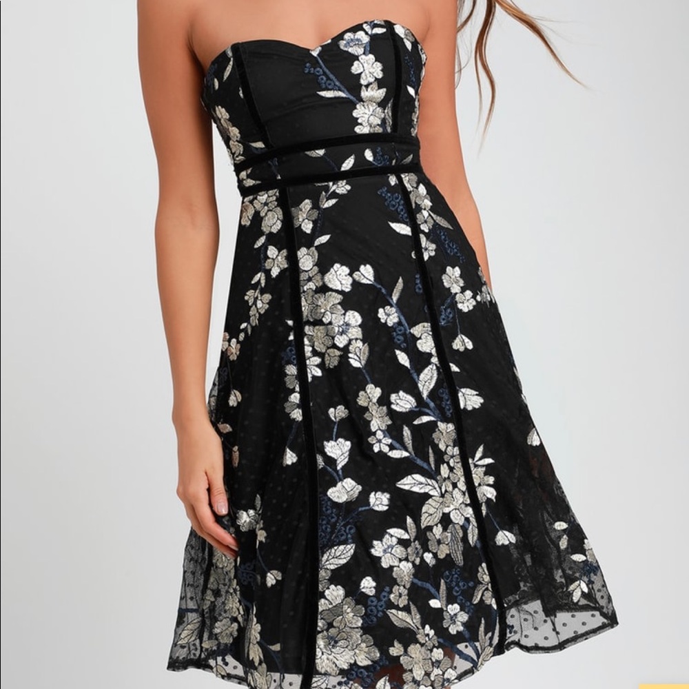 Constance black floral strapless midi dress